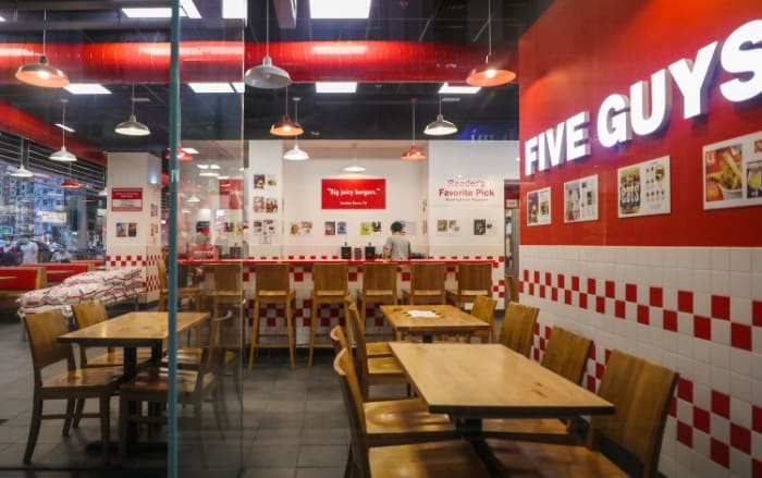 Five Guys To Move Into Cosmetics Retailer Sa Sa's Space On Russell Street As Landlord Drops Rent By More Than Half