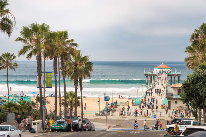 20 manhattan beach los angeles calif Lucky-photographer : Shutterstock