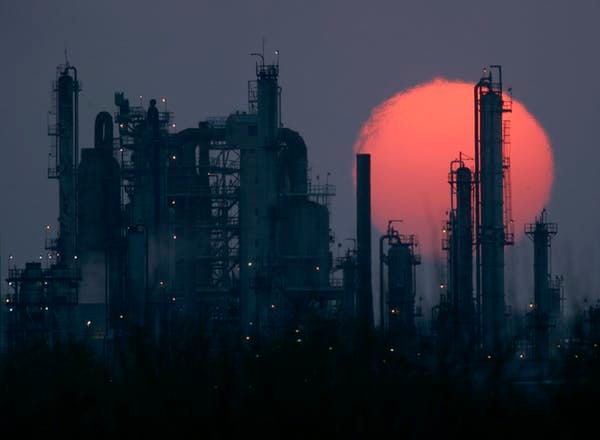 An oil refinery is seen in Kansas. Oil from Alberta’s oilsands is processed at American refineries. THE CANADIAN PRESS/AP, Charlie Riedel