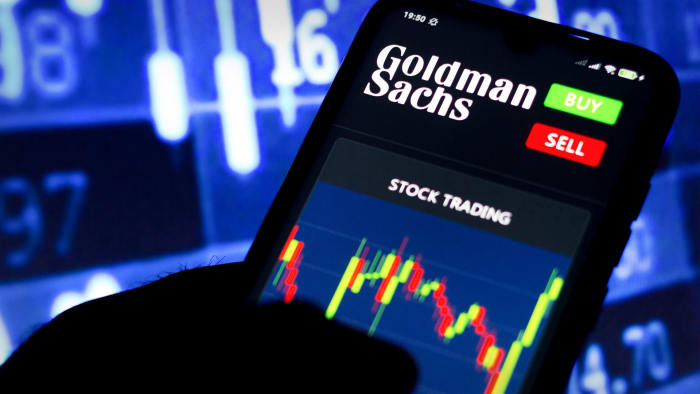 A Goldman Sachs vezet