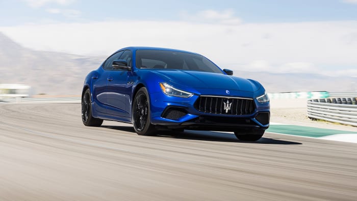 17 Maserati Ghibli S Q4 GranSport