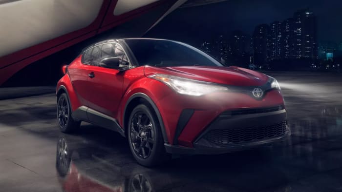 Toyota C-HR vezető