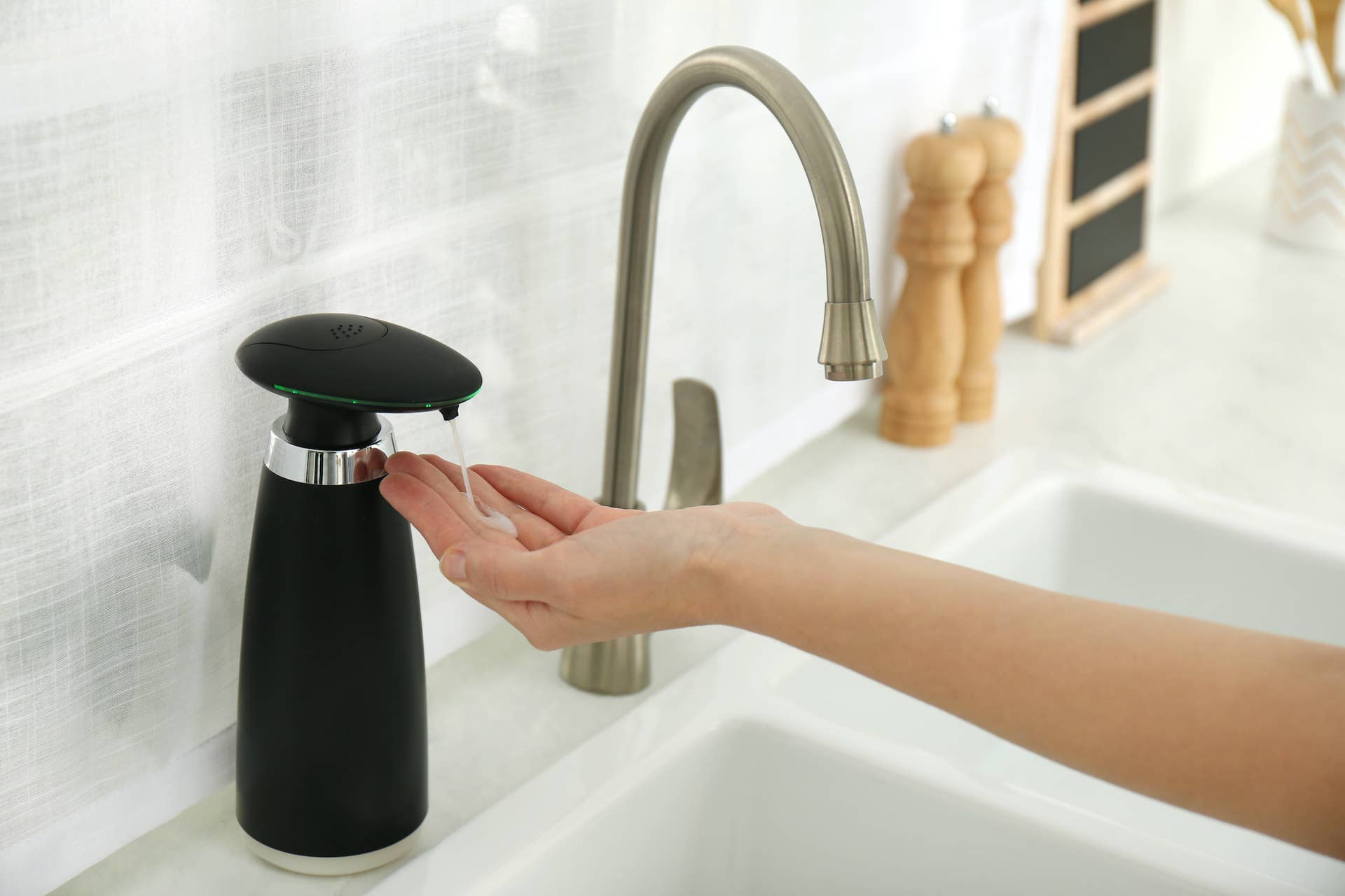 17 soap dispenser sh