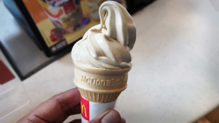 麦当劳冰淇淋甜筒铅 JS