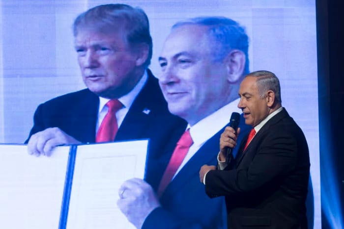 Netanyahu, here at a 2020 campaign rally, made much of his relationship with U.S. President Donald Trump – emulating much of his authoritarian rhetoric. Amir Levy/Getty Images