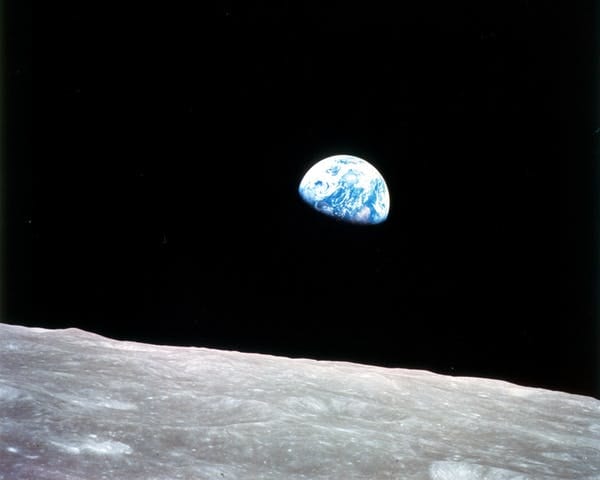 Earthrise. Nasa
