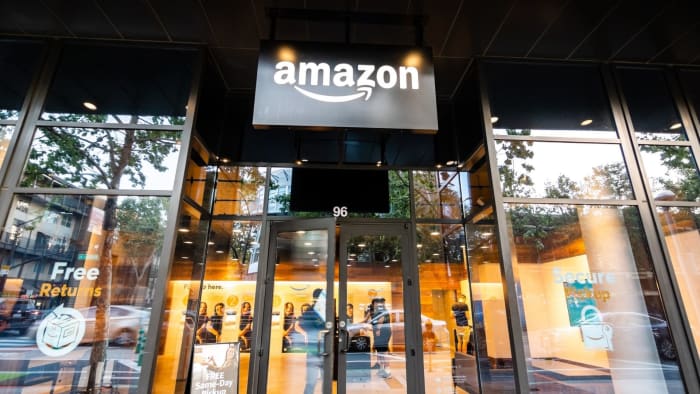 Figure 1: Sell AMZN?  Why This Expert Thinks Amazon Is Still Overpriced