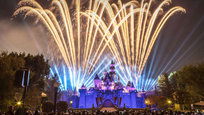 Disneyland Fireworks Lead JS