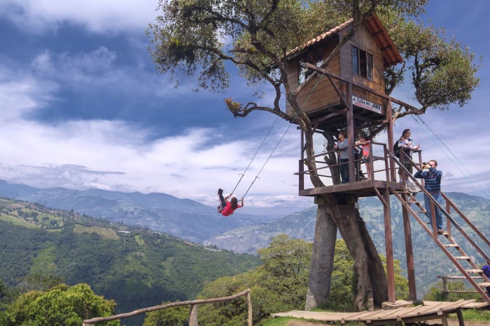 33 Baños de Agua Santa ecuador treehouse sh