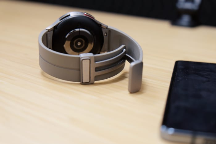 3-Samsung Galaxy Watch 5 and Watch 5 Pro