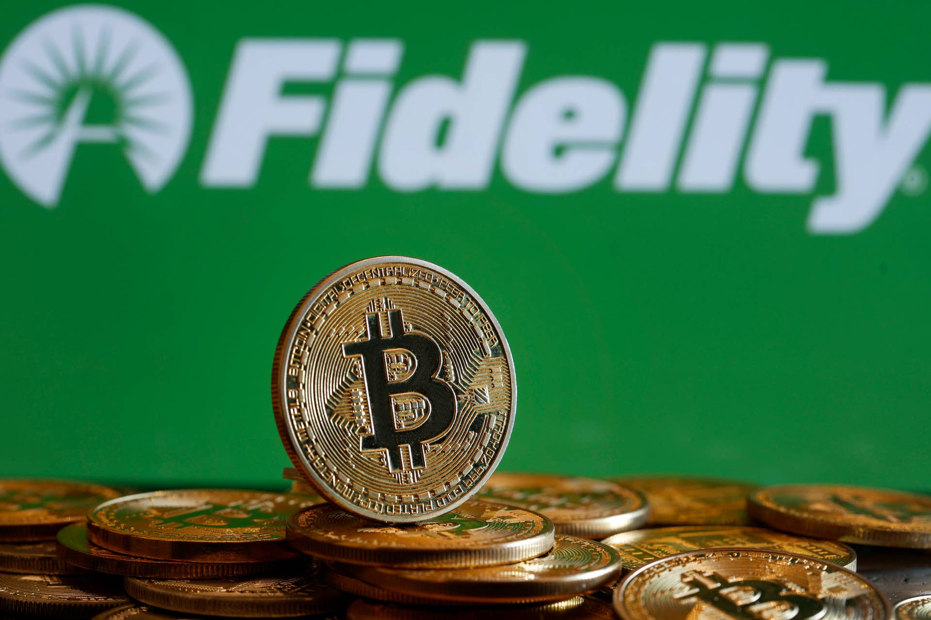 Veteran analyst has a new message for gold investors - TheStreet Crypto ...