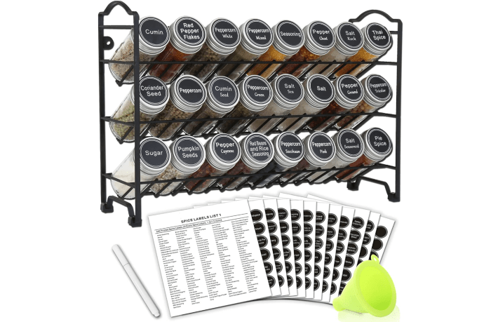 Spice rack with labels