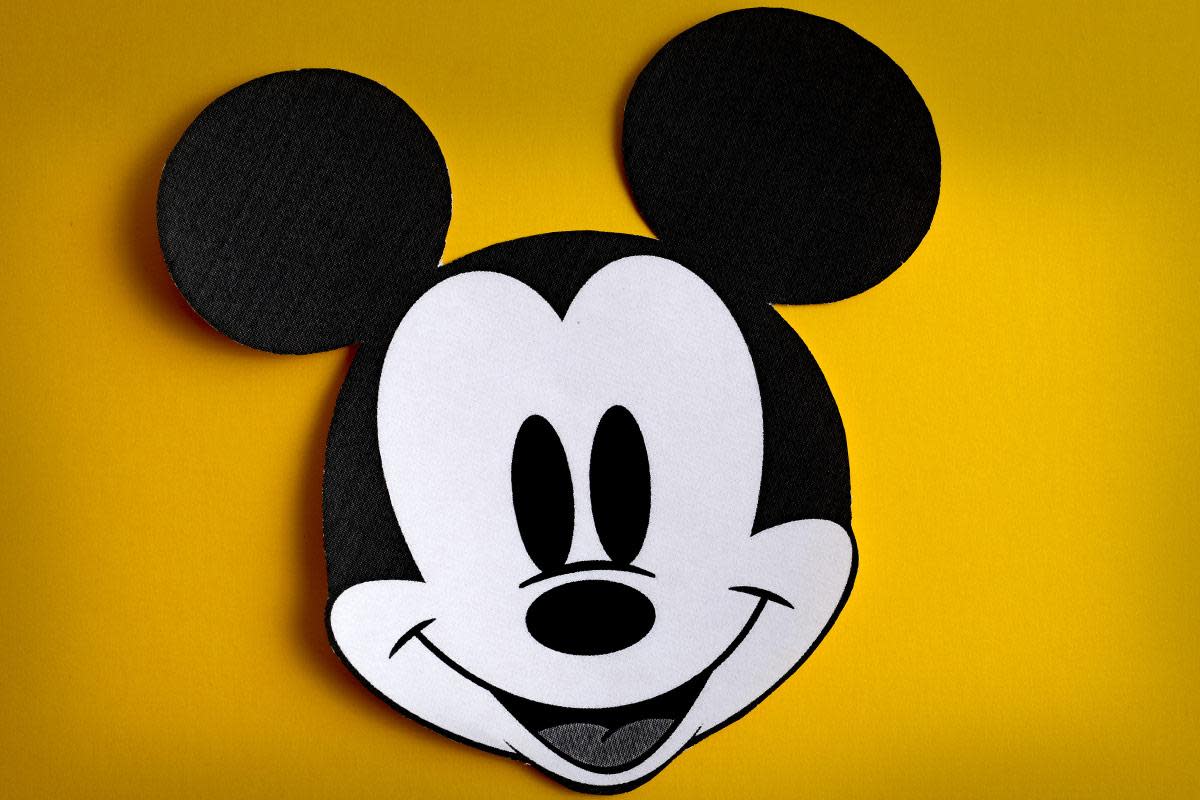 Learn How Not To Draw Mickey Mouse in This All-New Short - D23