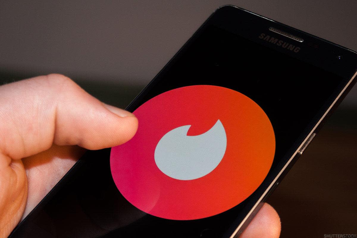 A Tinder bot scam is promising users Verified accounts