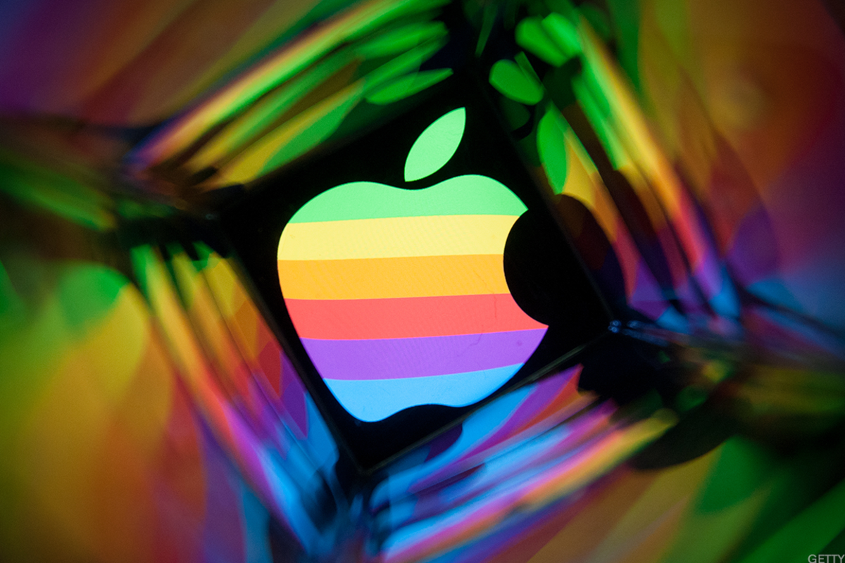 How Apple Is Using M&A to Catch Up to Rivals in Artificial Intelligence