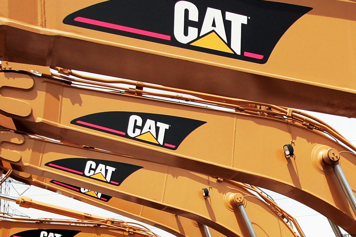 TheStreet Ratings Maintains Buy on Caterpillar Shares