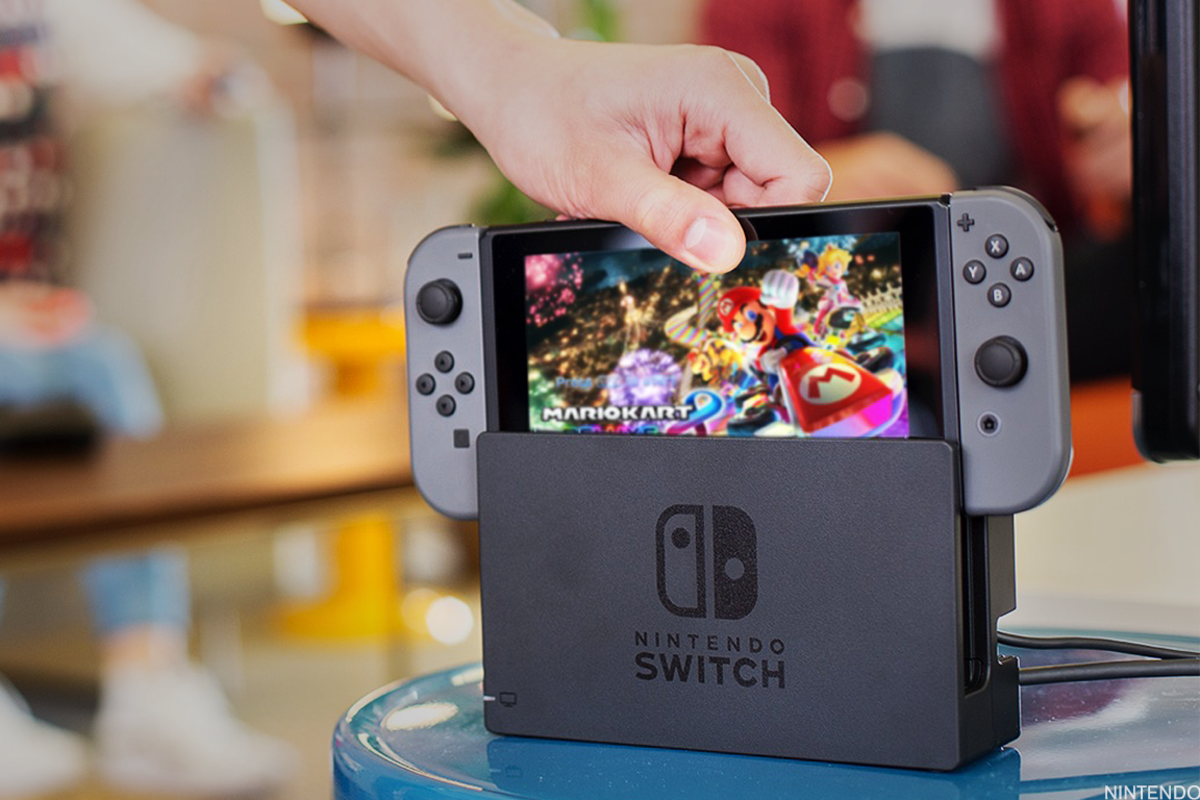 You'll have to pay to play Nintendo Switch games online — except for  'Fortnite' (NTDOY)