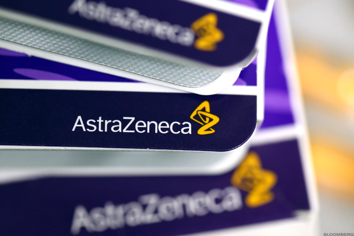 AstraZeneca’s Covid Vaccine Set for Acceptance in U.K. as New Strain Spreads