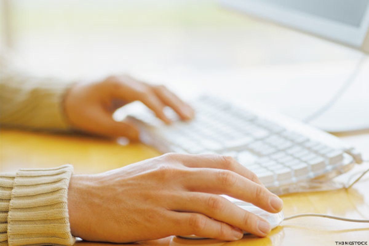 The Newspaper Paywall Delusion TheStreet the-newspaper-paywall-delusion-thestreet