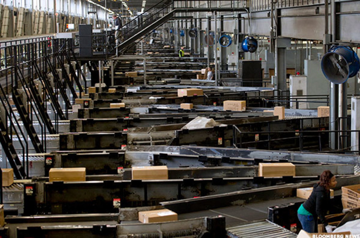 4 Ways UPS Is Trying to Avoid Another Holiday-Season Fiasco - TheStreet