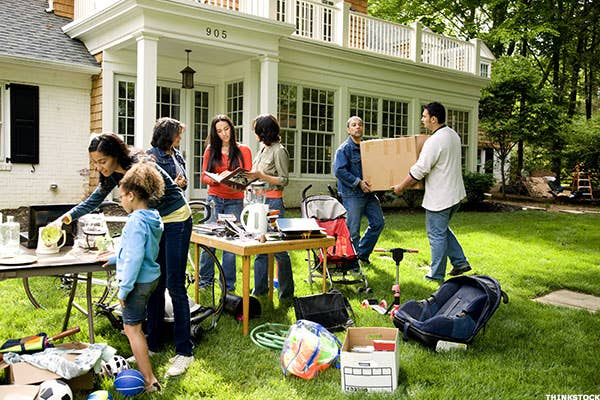 10 Tips To Make Sure Your Yard Sale s Worth It TheStreet