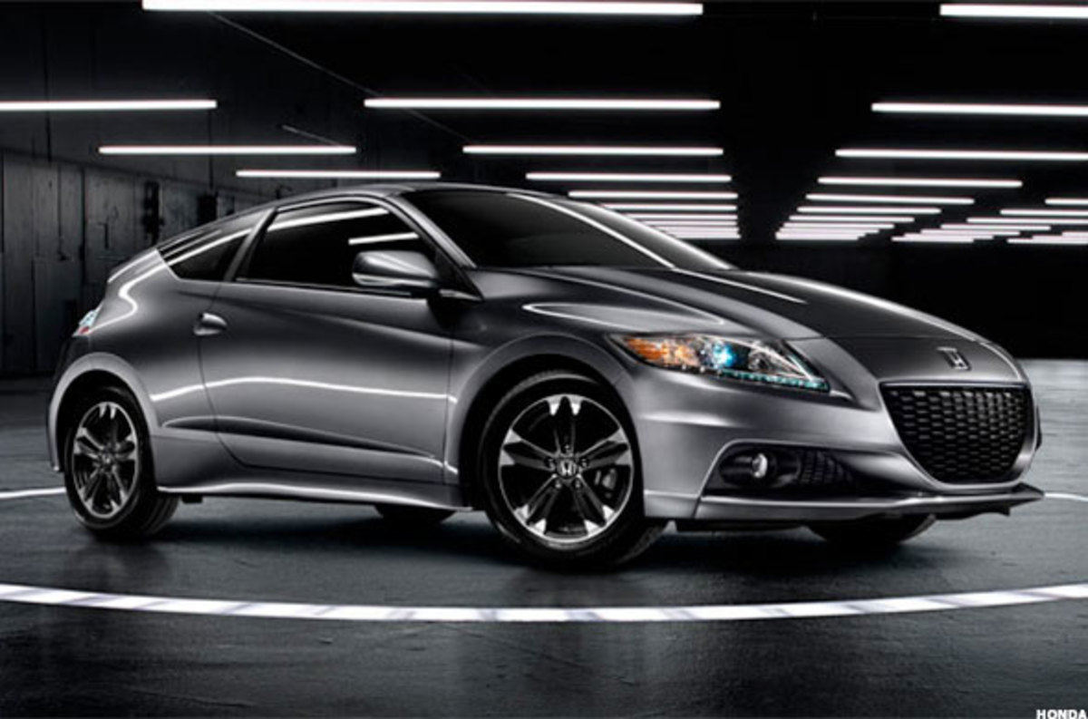 10 FuelEfficient Sports Cars That Sip Gas As They Throttle TheStreet