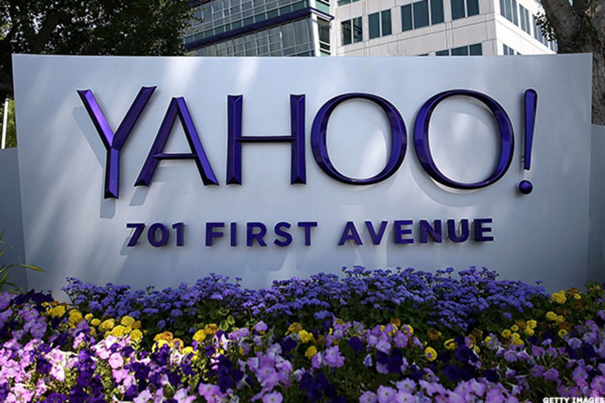Yahoo! (YHOO) Stock Drops, Bids For Core Business May Fall ...