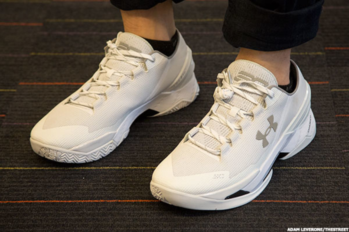 steph curry grandpa shoes