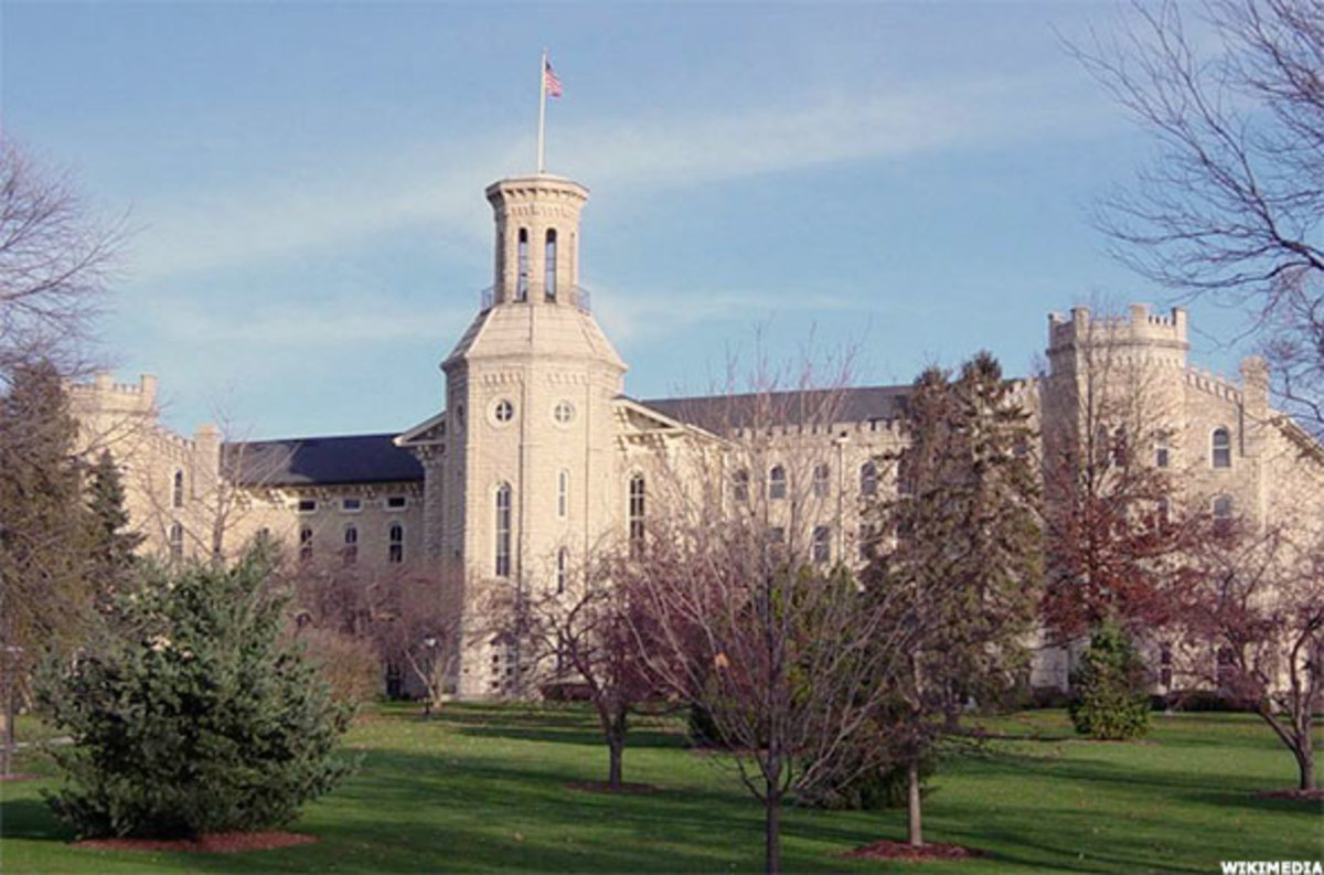 The 25 Best College Dorms in the U.S. TheStreet