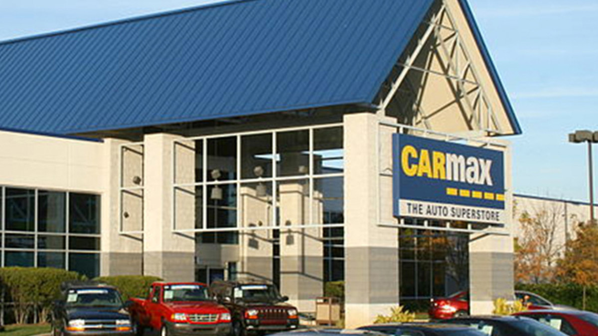 CarMax stock fell after beating second-quarter profit as auto sales fell