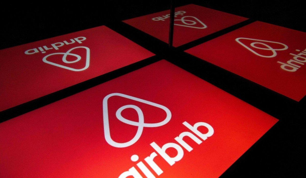 Airbnb Plans to Boost IPO Range to as High as $60 a Share