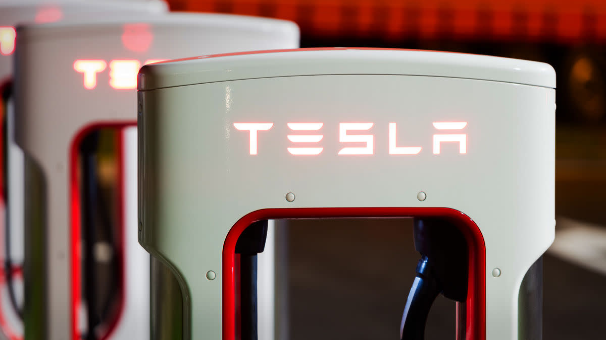 Tesla facing $ 250 billion loss in market value in fees