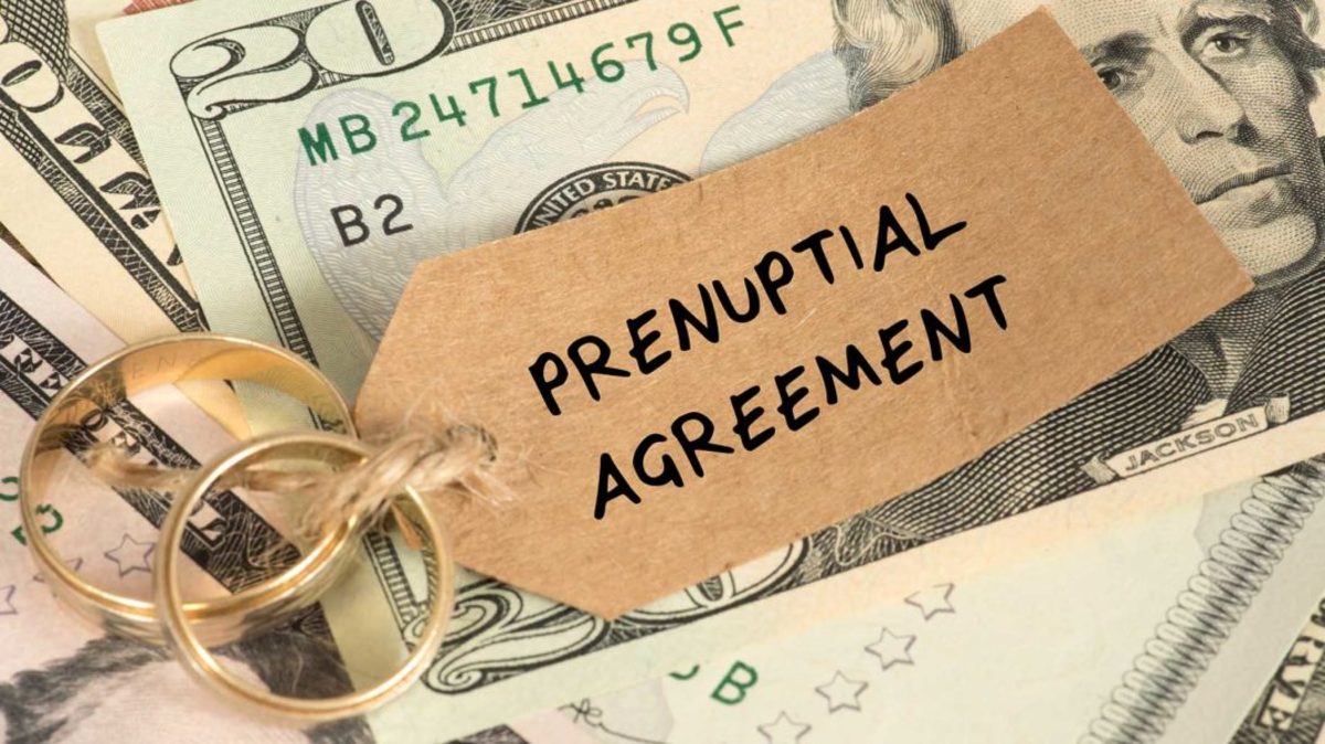 prenuptial-agreement-tag-on-dollar-bills-1068x600