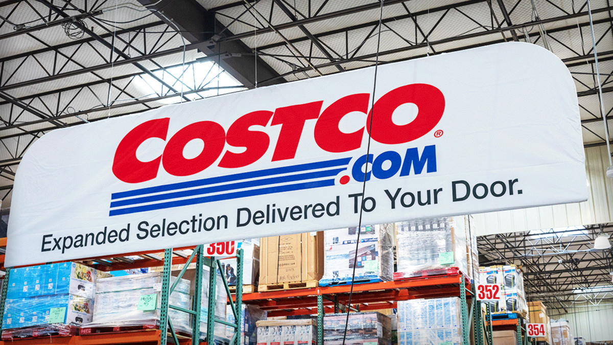 Costco stock falls on fourth-quarter earnings;  Hot dog, membership fee safe
