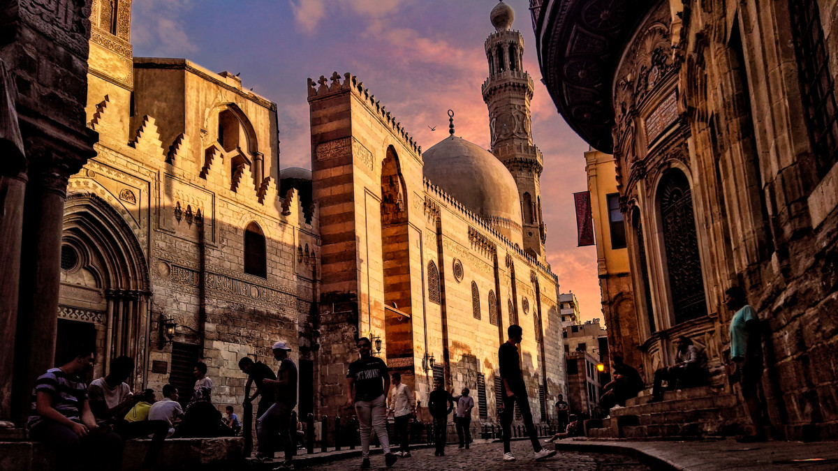 29 cairo egypt Mahmoud Haikal : Shutterstock.
