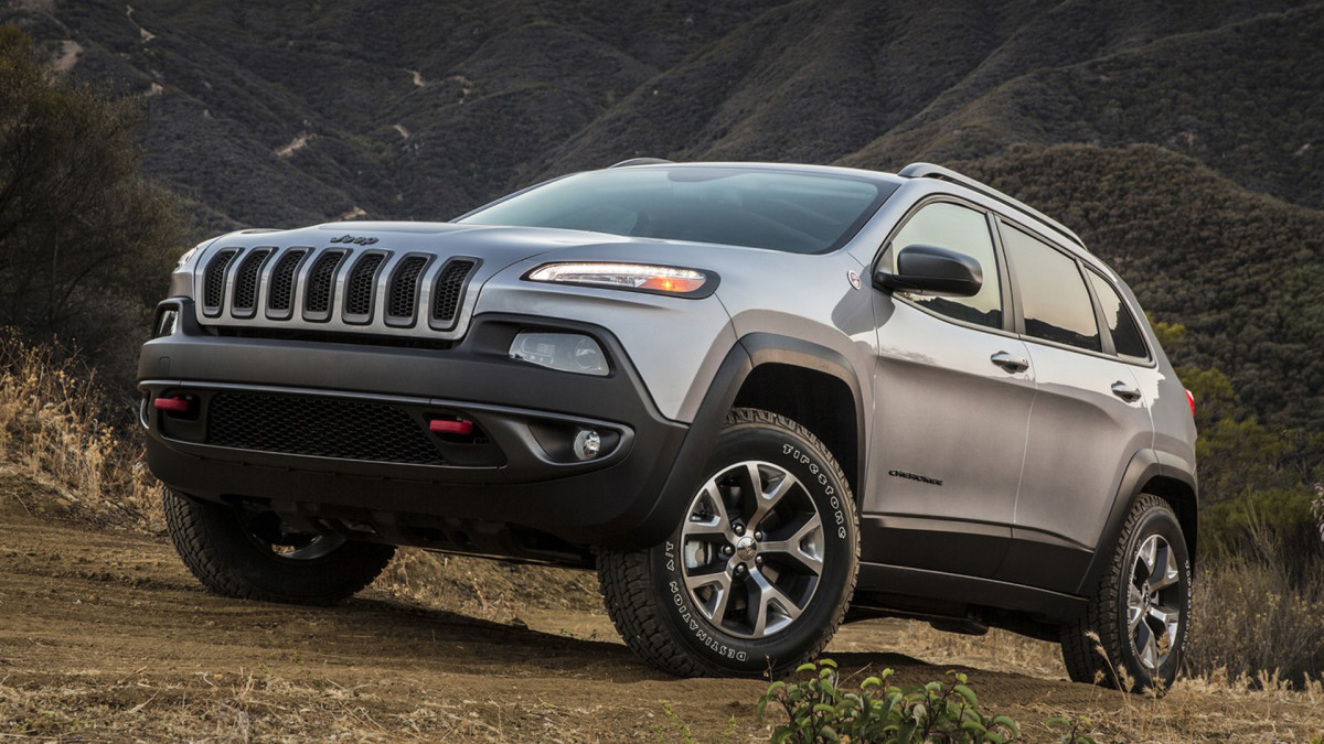 Jeep Stops Production of Popular Vehicle, Idles Factory