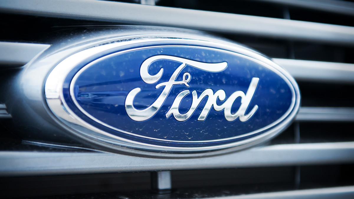 Ford climbs as Jim Cramer highlights Biden’s electric car boost