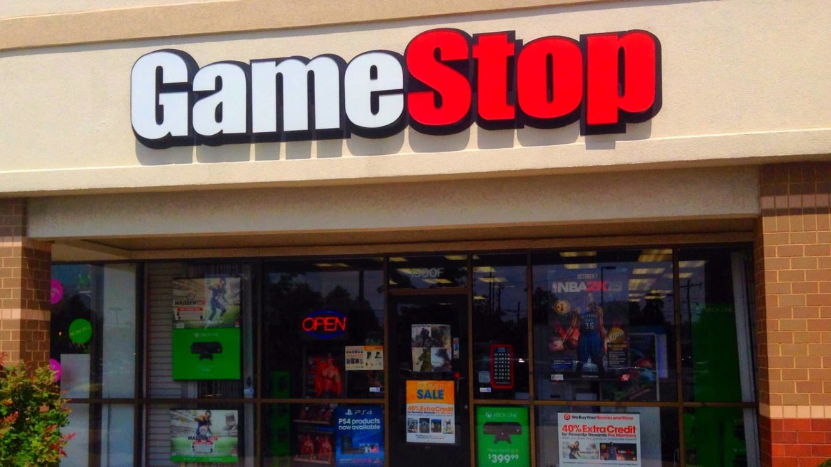 Figure 1: GameStop store facade.
