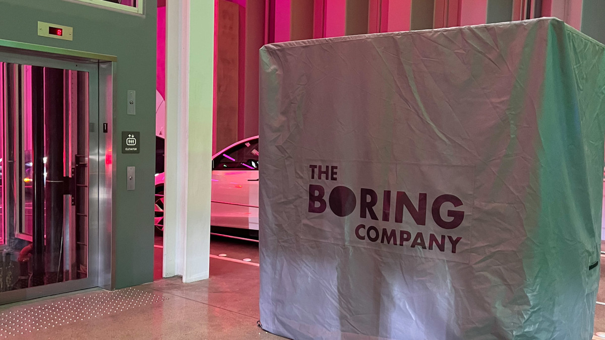 The Boring Company Connects LVCC Loop With The Las Vegas Strip