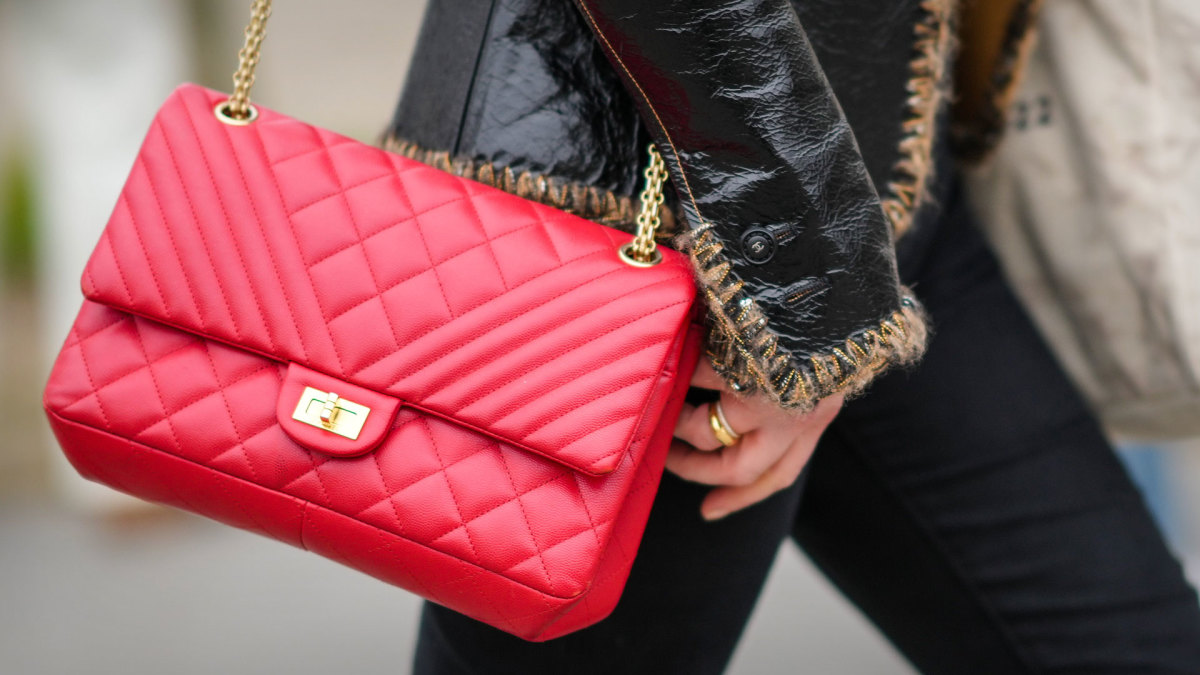 Chanel Limits Purchases of Most Popular Handbags