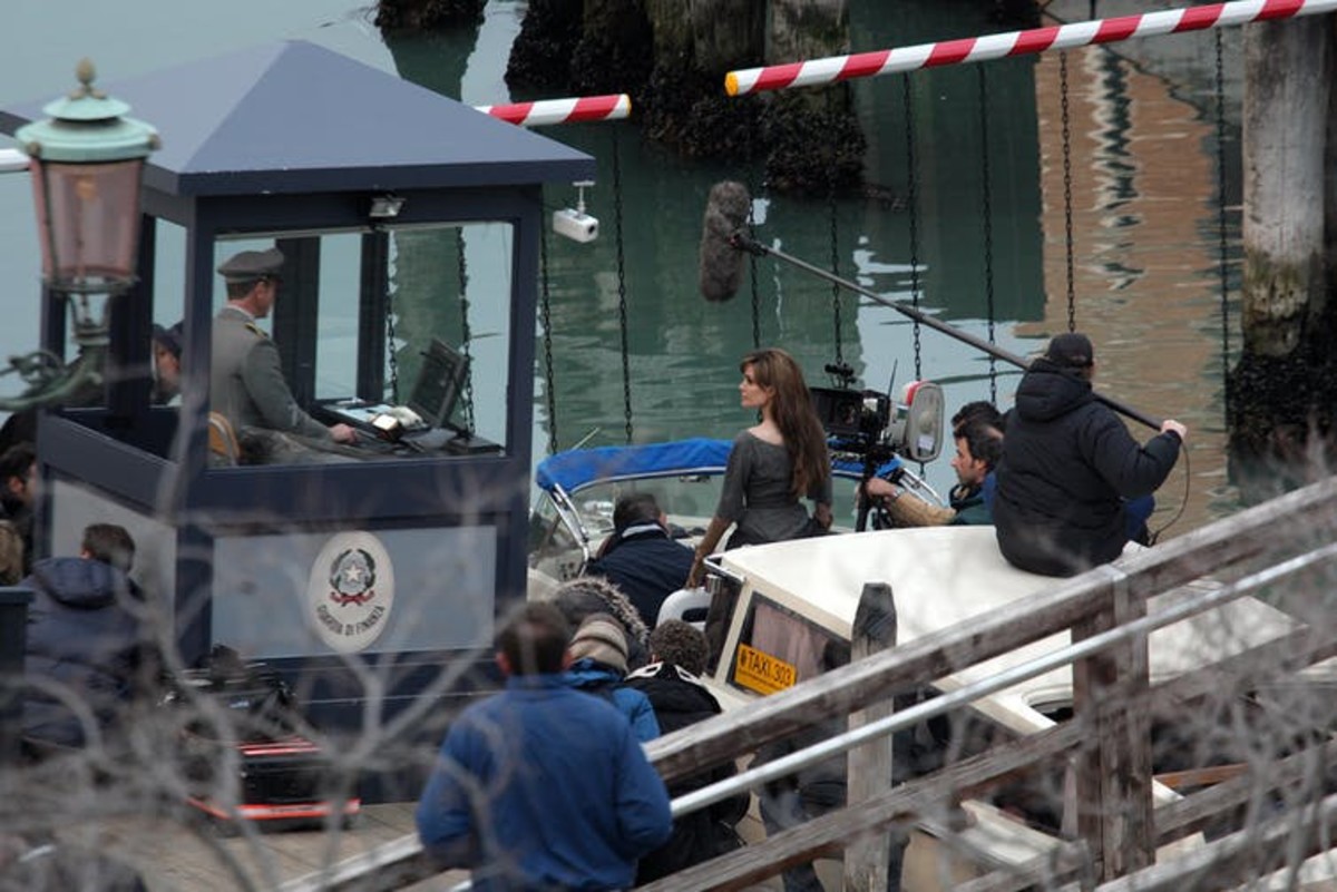 Actor Angelina Jolie filming ‘The Tourist’ in Venice, Italy, in 2010. Barbara Zanon/Getty Images