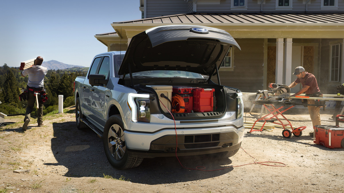 Ford는 Tesla, Rivian 및 General Motors에 나쁜 소식을 전했습니다.