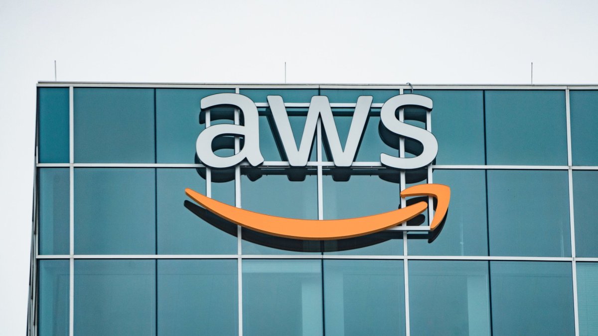 Figure 1: Amazon AWS logo.