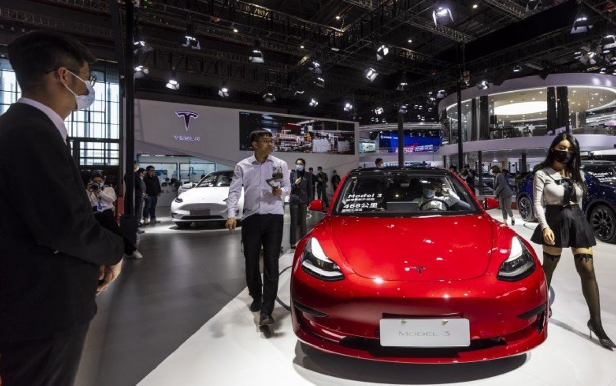 Tesla blows earnings forecast for second quarter, but profit margins are narrow