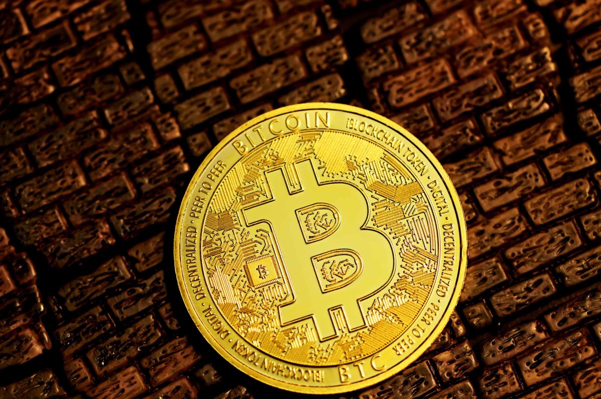 crypto bitcoin value