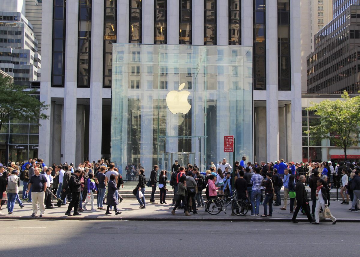 Figure 1: Apple store in New York, NY.