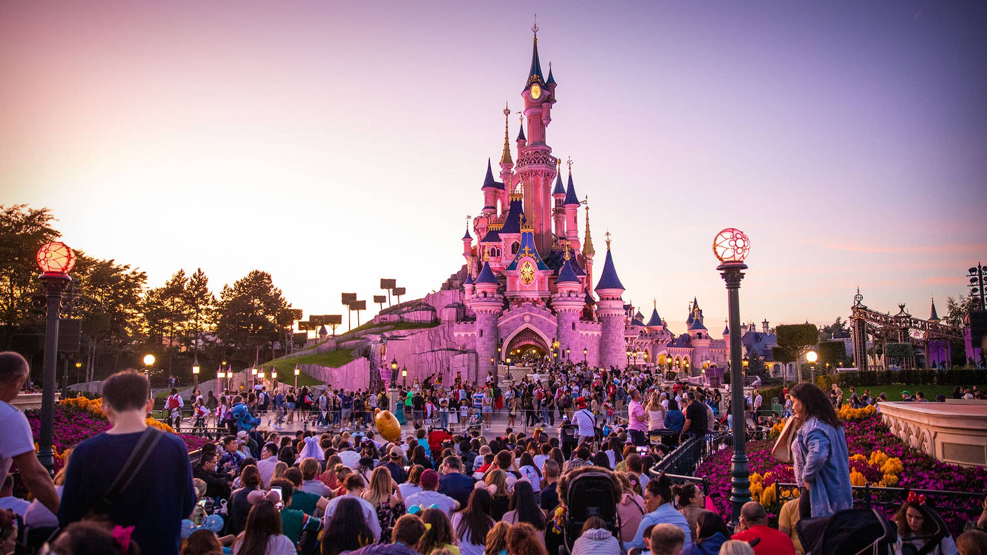 Disneyland Paris is Bringing a Marvelous New Nighttime Show to Guests - Vimarsana News