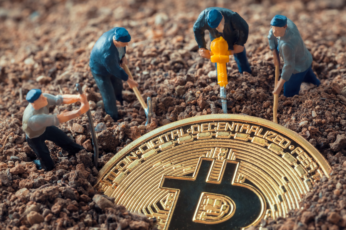 Crypto Investor Newsletter: Crypto Mining, Climate Goals, and Alameda  Research - TheStreet Crypto: Bitcoin and cryptocurrency news, advice,  analysis and more