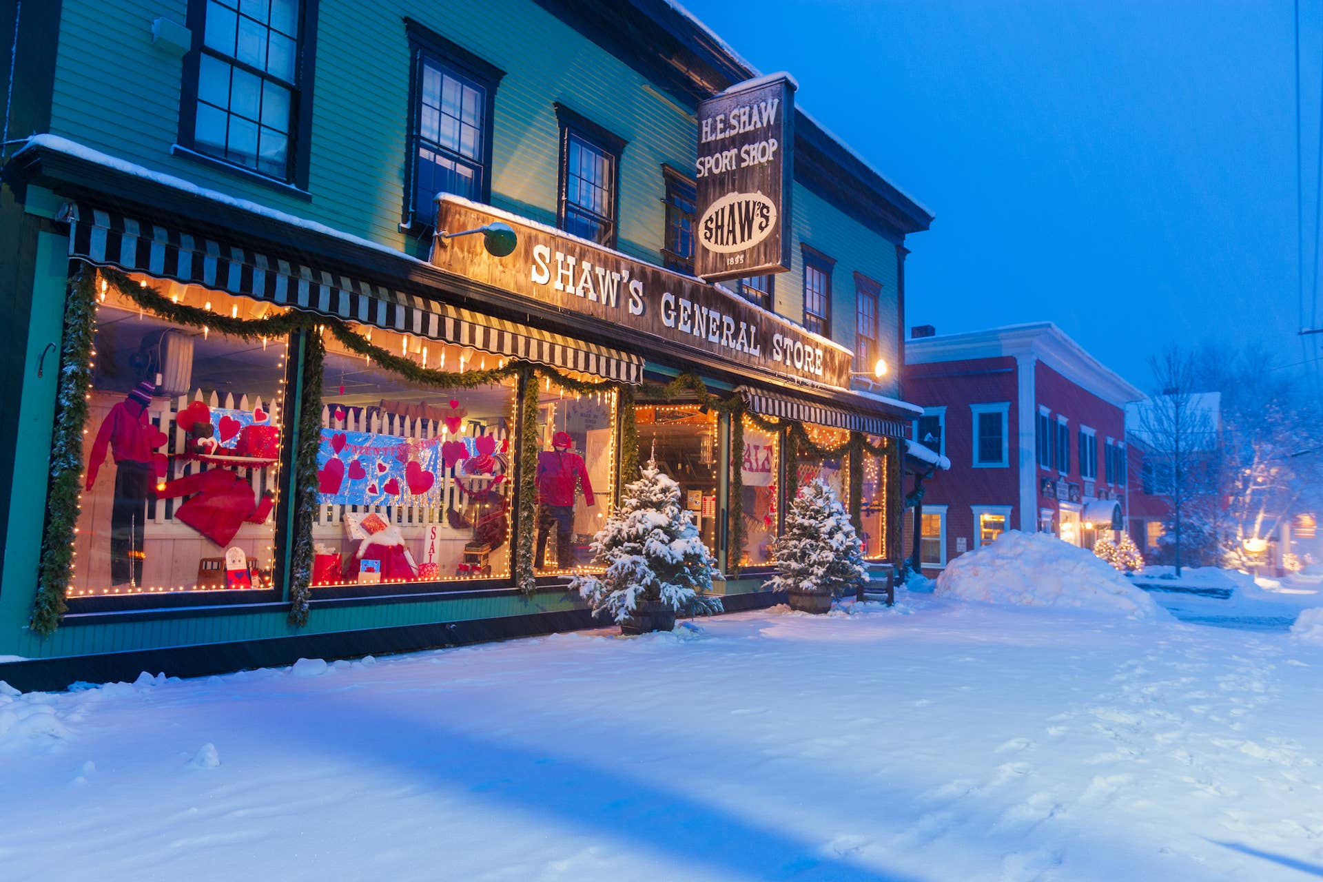 20 Places In the U.S. That Get the Most Snow - TheStreet