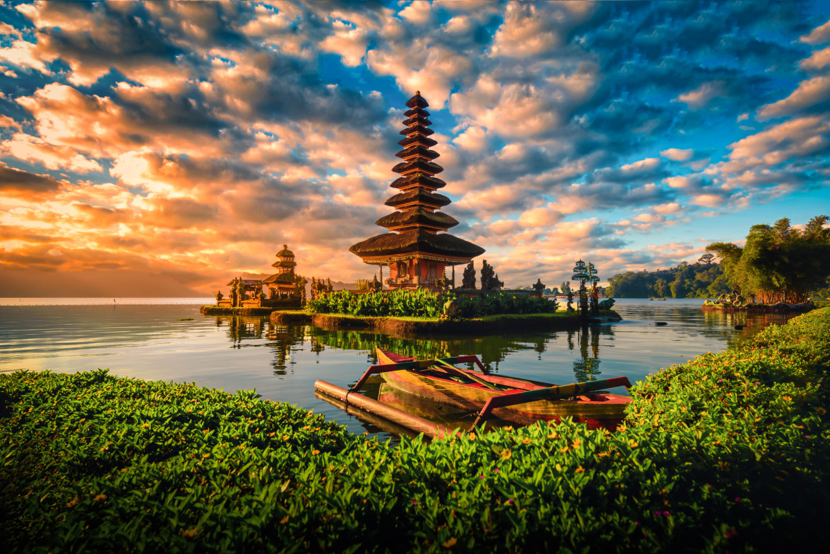 Bali Plans to Deport and Punish Tourists That Pay With Crypto - TheStreet  Crypto: Bitcoin and cryptocurrency news, advice, analysis and more